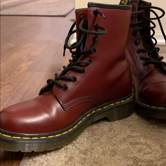 MAROON Dr. Martens - Picture 2 of 4
